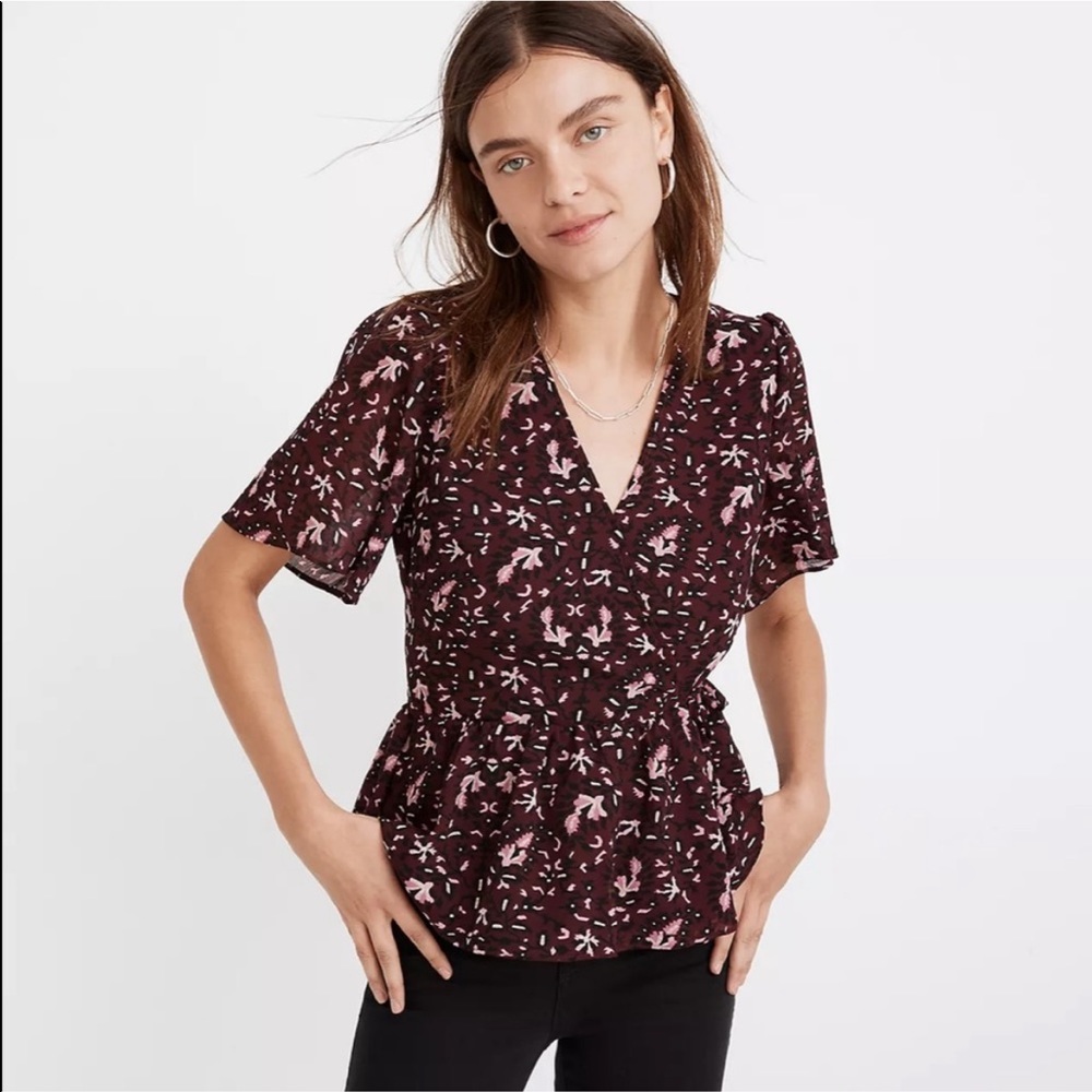 ✨ Madewell Georgette Flutter-Sleeve Peplum Top in Rich Paisley